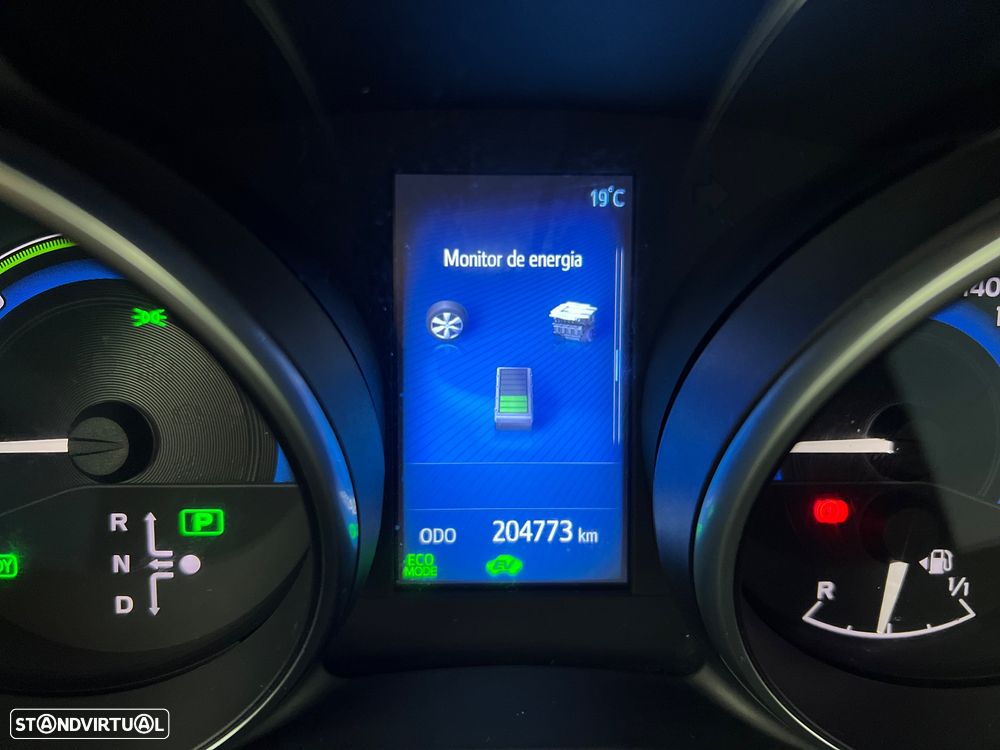 Toyota Auris Touring Sports 1.8 HSD Comfort - 22