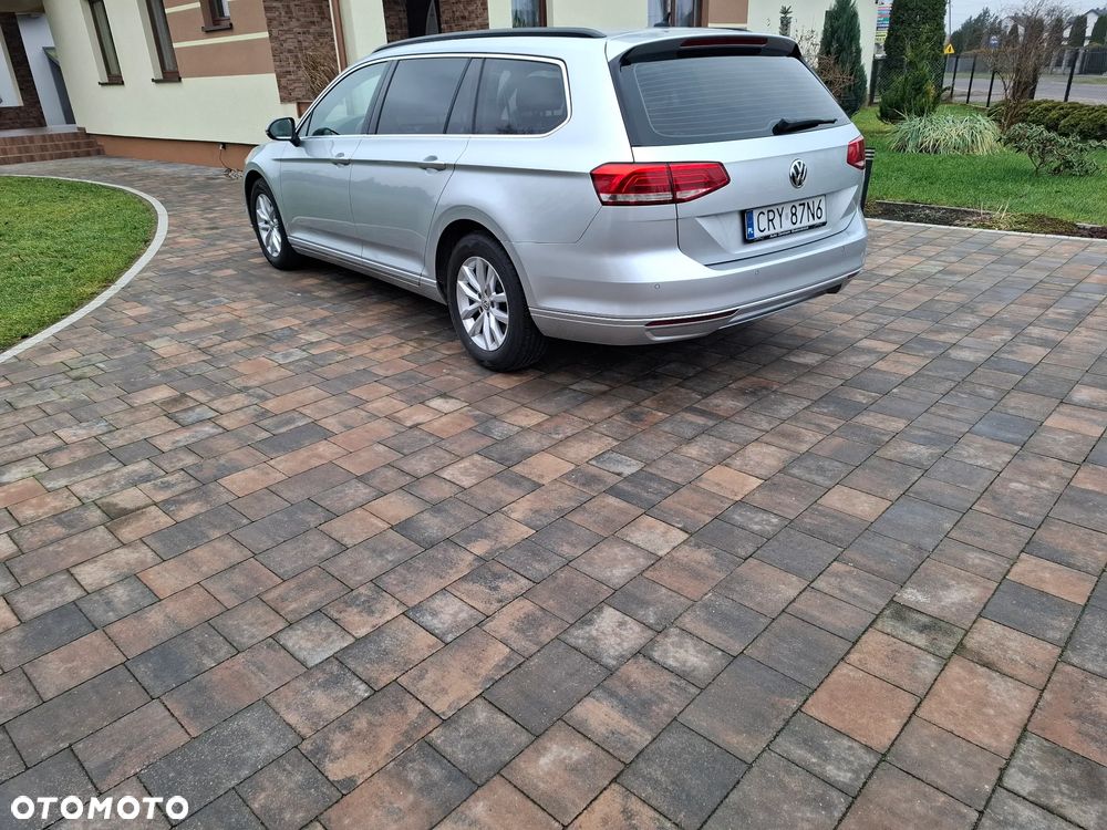 Volkswagen Passat Variant 2.0 TDI EVO Business DSG - 5
