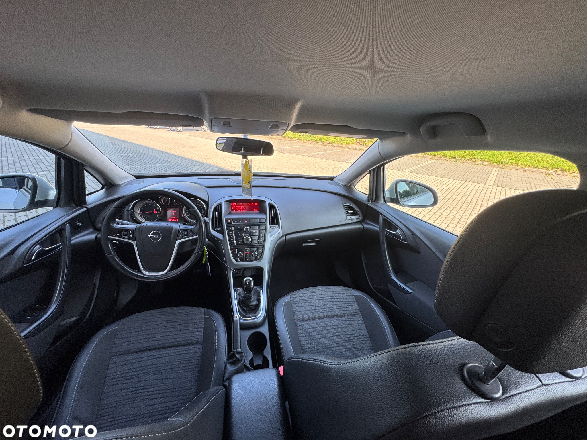 Opel Astra IV 1.4 T Business EU6 - 10