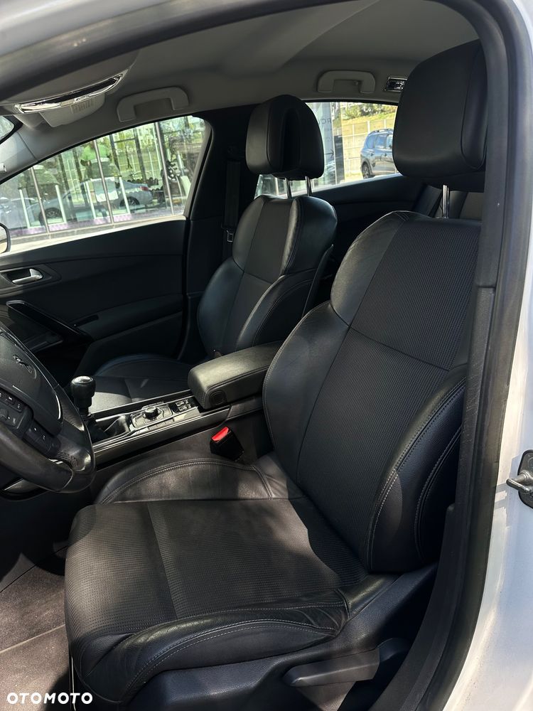 Peugeot 508 1.6 T Business Line - 12