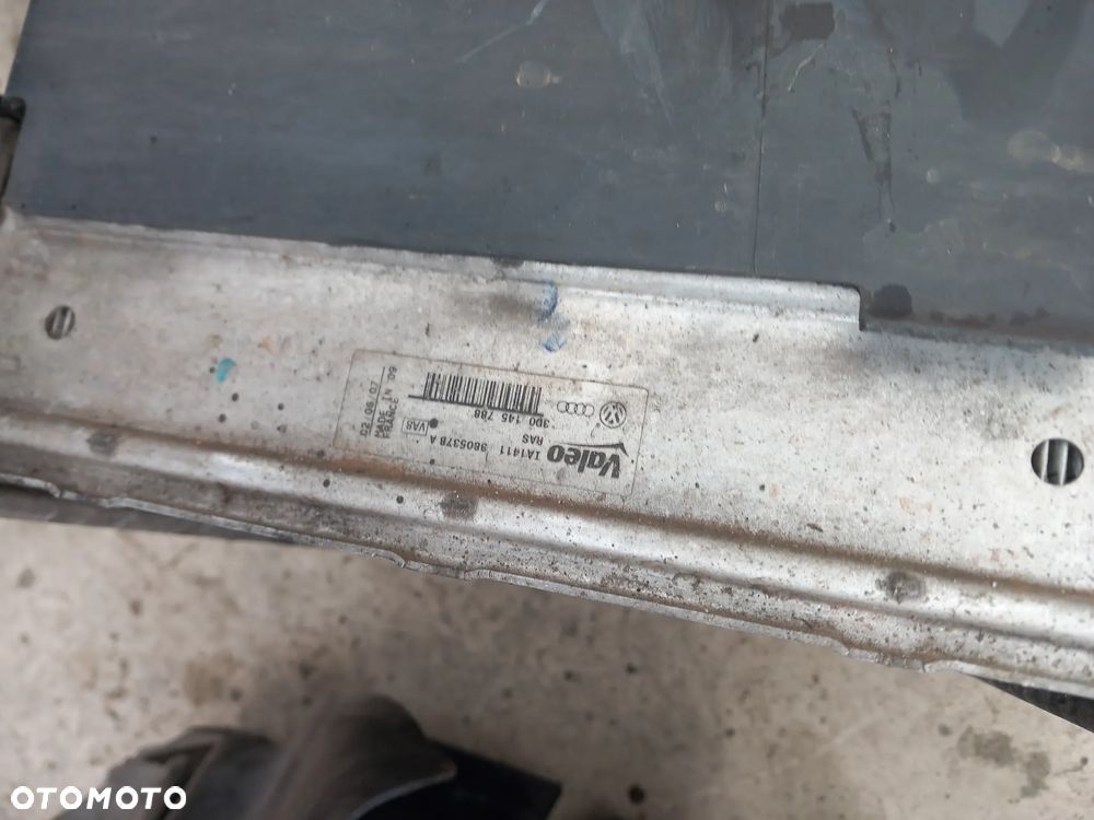 Chłodnica interkulera VW Pateon 3.0 V6 - 3