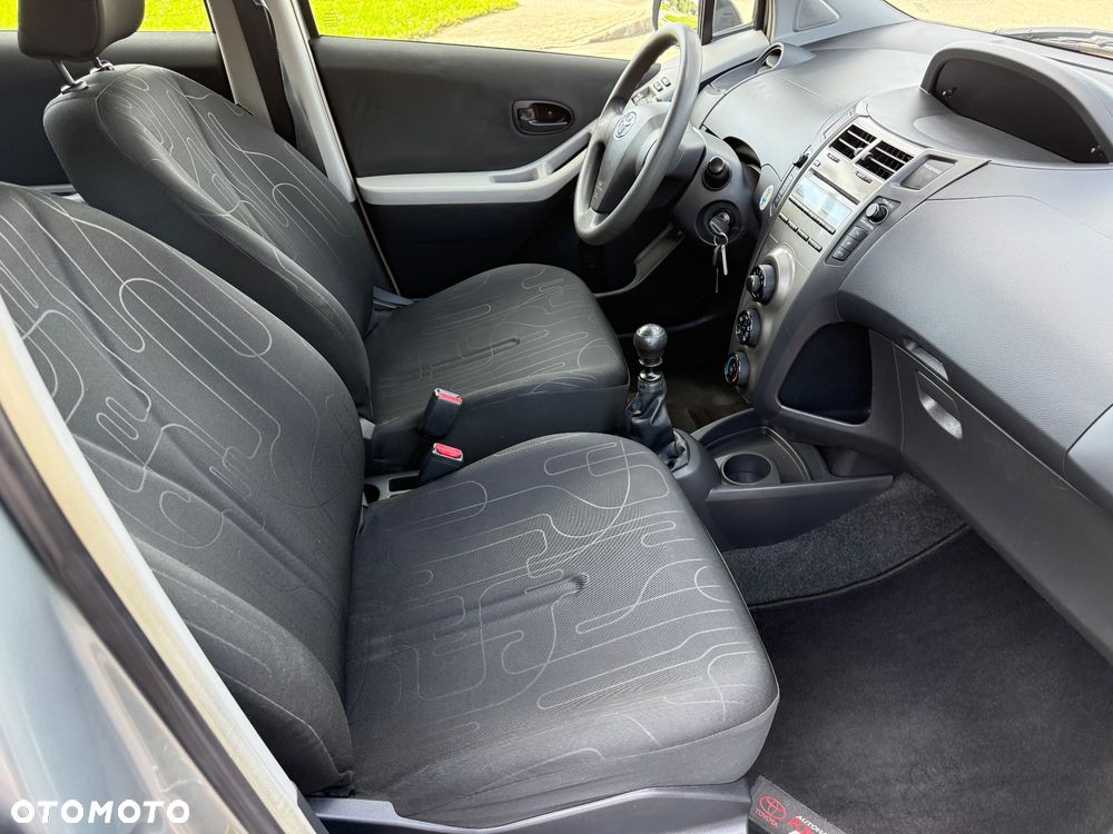 Toyota Yaris 1.33 VVT-i Cool - 17
