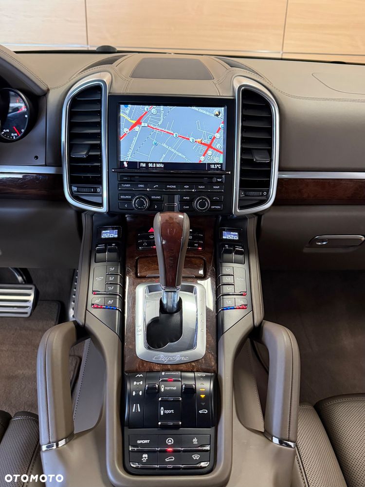 Porsche Cayenne S Tiptronic S - 16