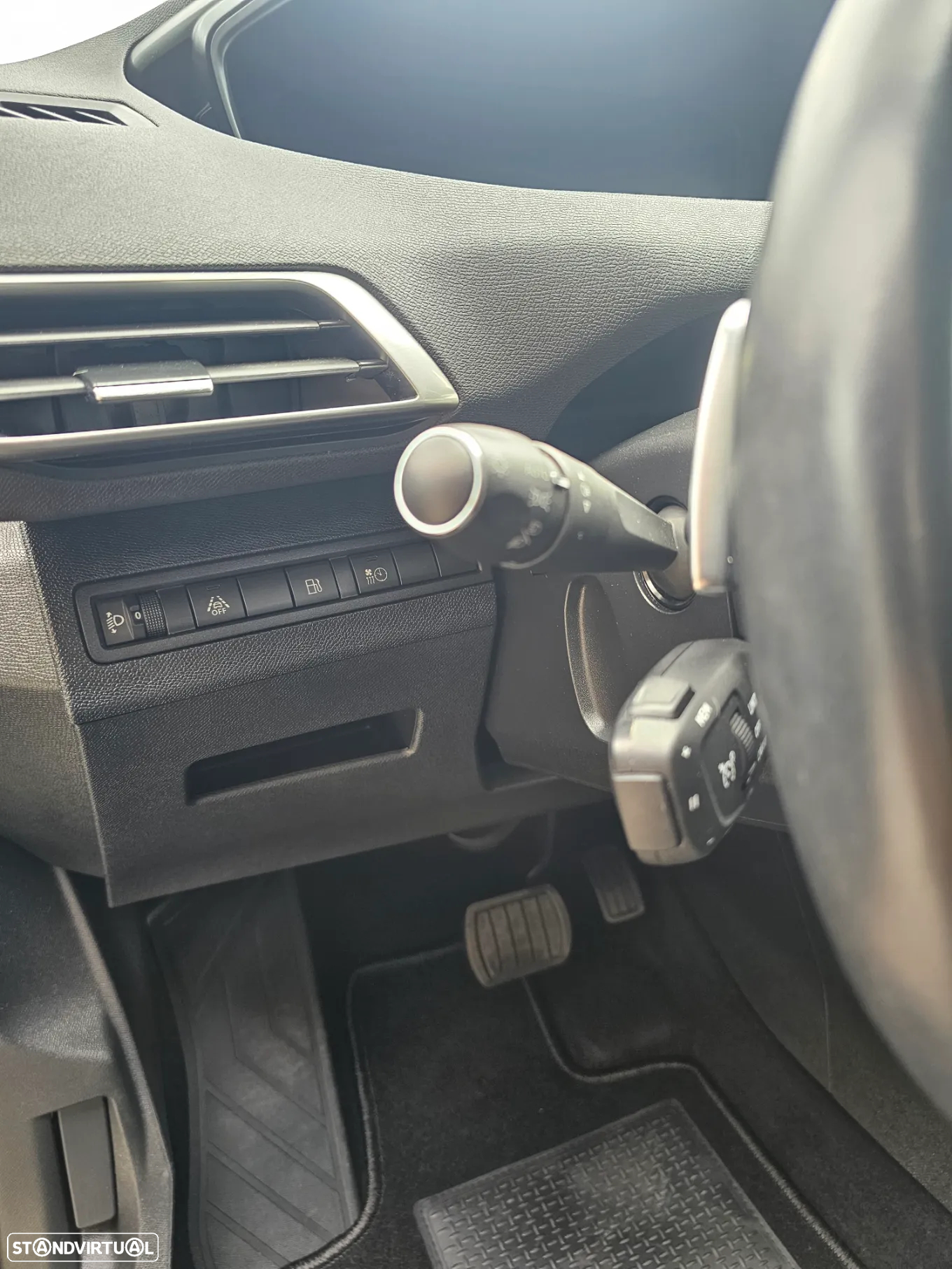 Peugeot 3008 1.6 Hybrid Allure e-EAT8 - 14