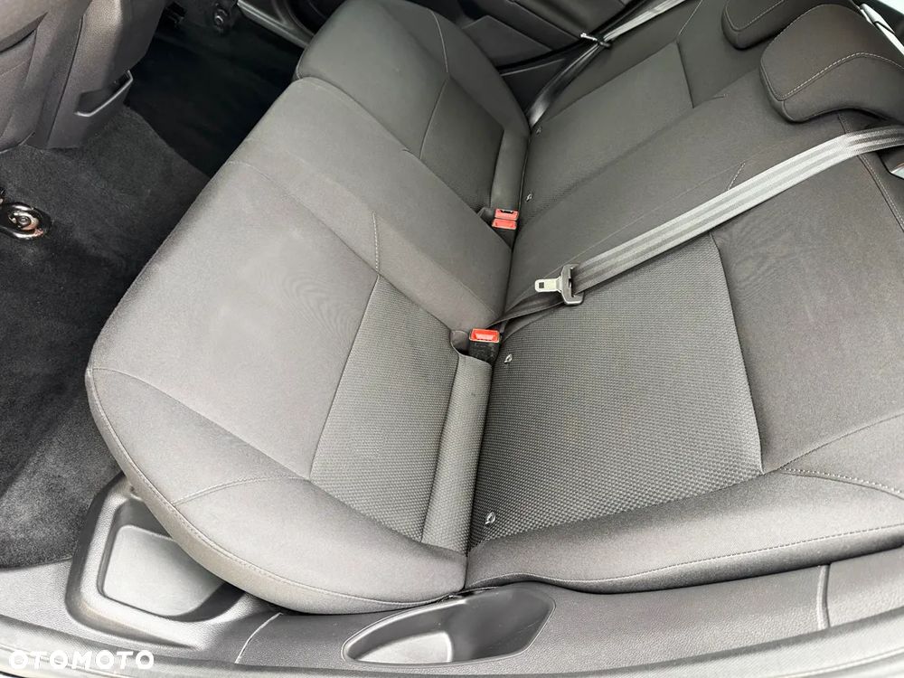 Ford Focus 1.0 EcoBoost Titanium - 17