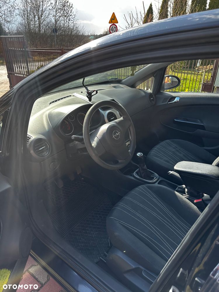 Opel Corsa 1.4 16V Cosmo - 10