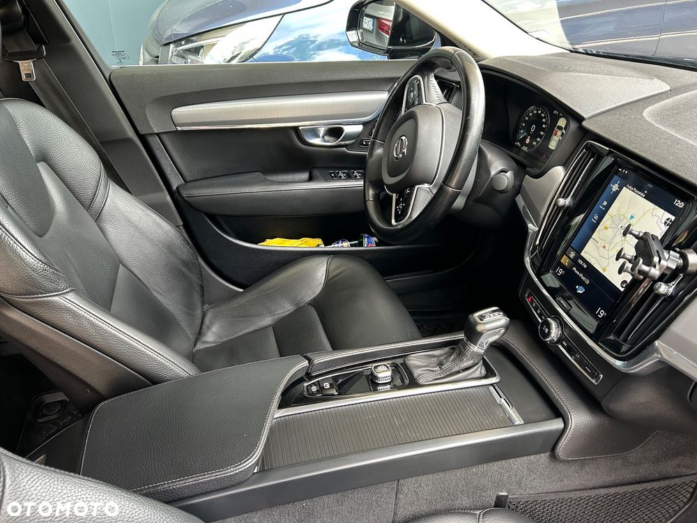 Volvo S90 D4 Momentum - 21