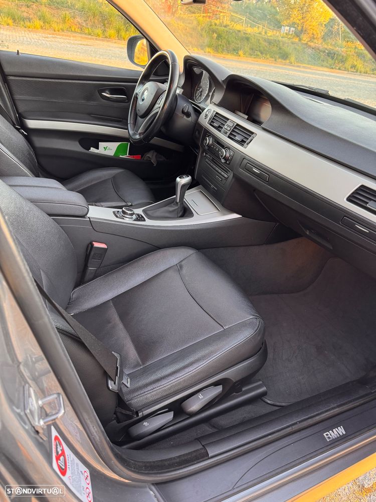 BMW 320 d Navigation - 4