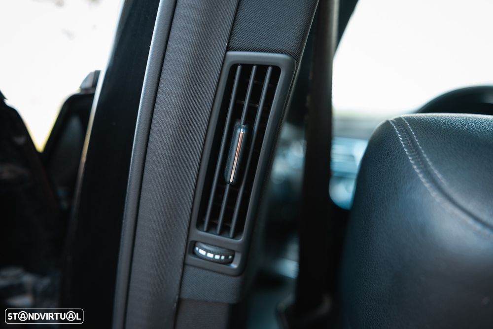 Mercedes-Benz E 300 BLUETEC Hybrid Avantgarde 107g - 19