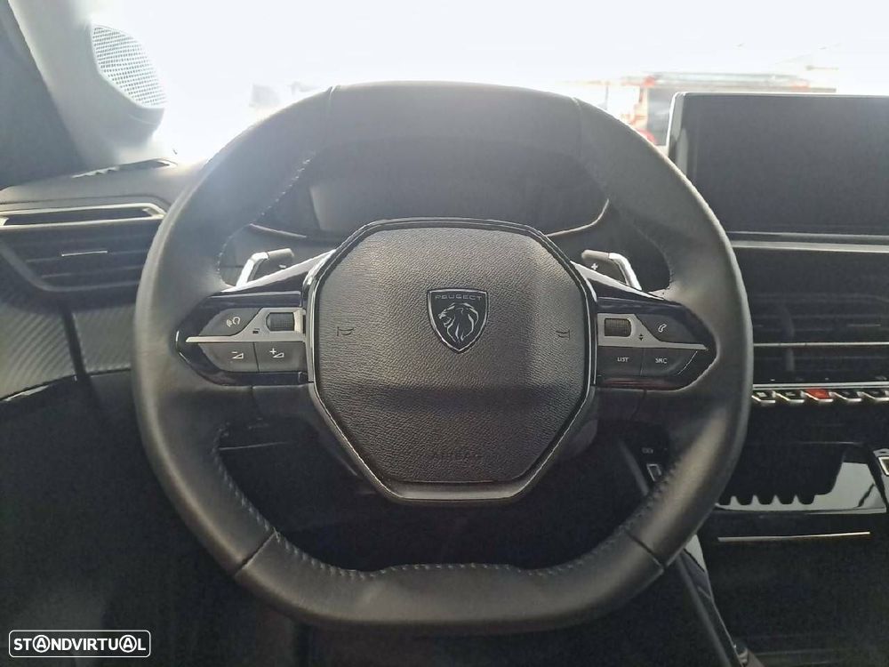 Peugeot 208 1.2 Hybrid Allure e-DCS6 - 12