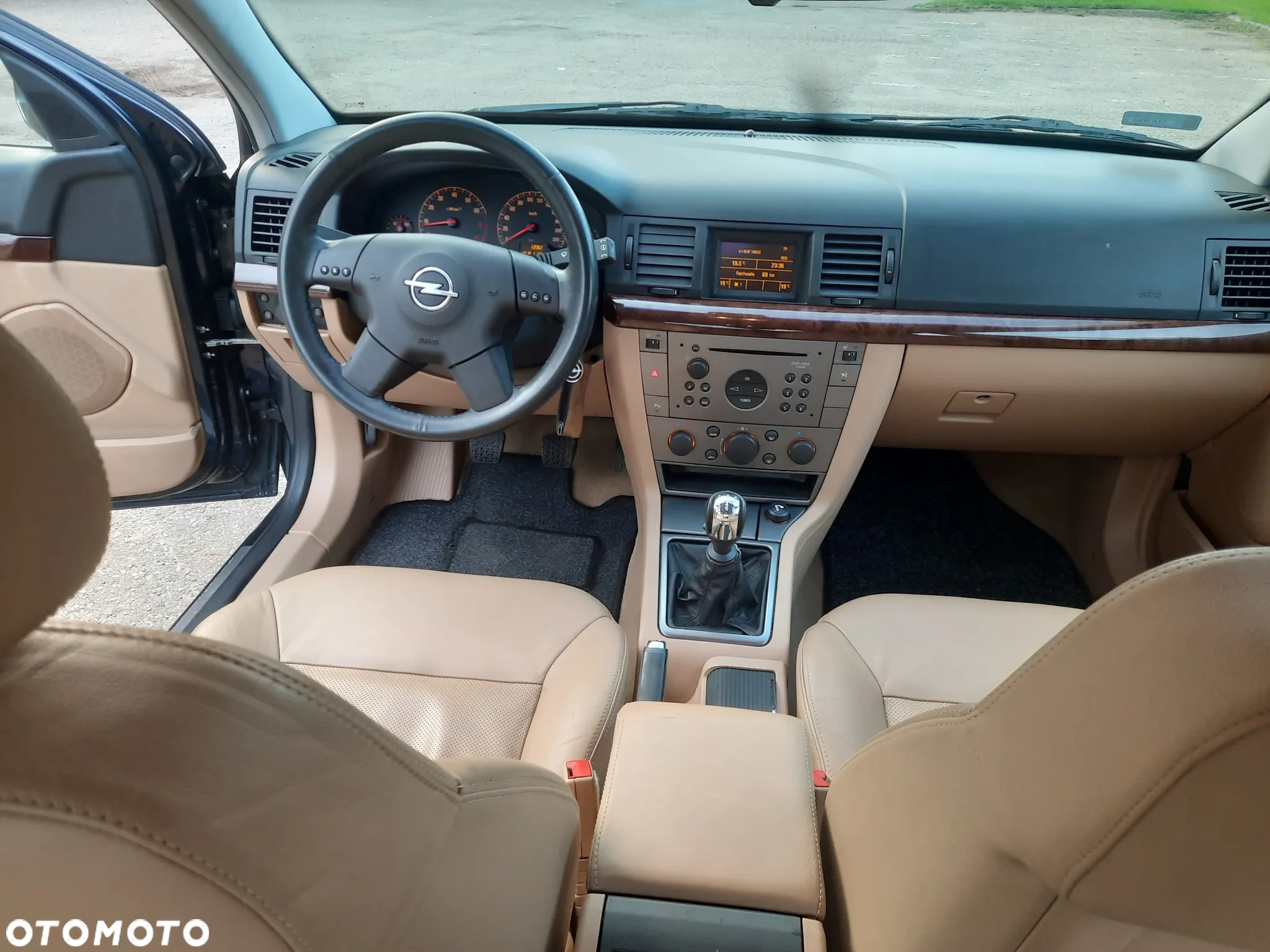 Opel Vectra 2.2 Essentia - 19
