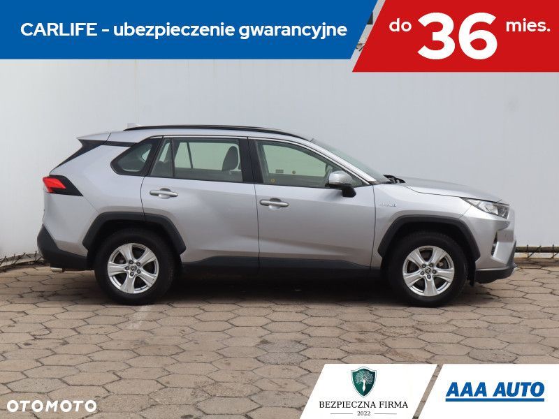 Toyota RAV4 - 8