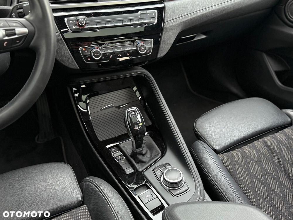 BMW X1 xDrive20i GPF xLine - 26