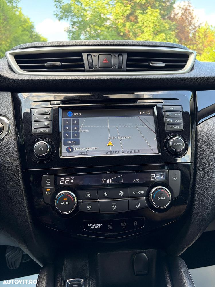 Nissan Qashqai 1.5 DCI Start/Stop N-Connecta - 16
