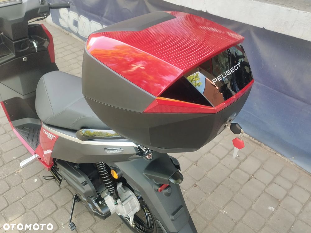 Peugeot Tweet - 20