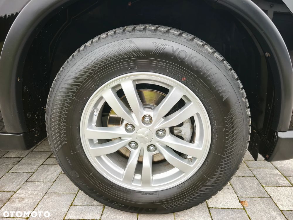 Mitsubishi Outlander 2.0 2WD Plus - 29