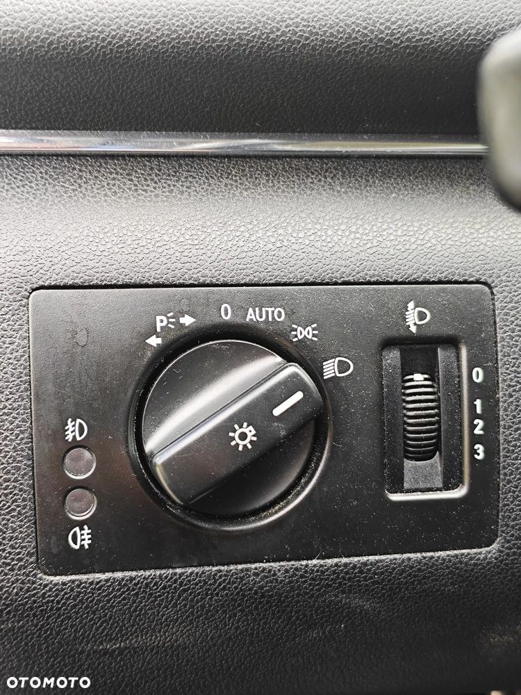 Mercedes-Benz Klasa B 200 CDI Special Edition - 20