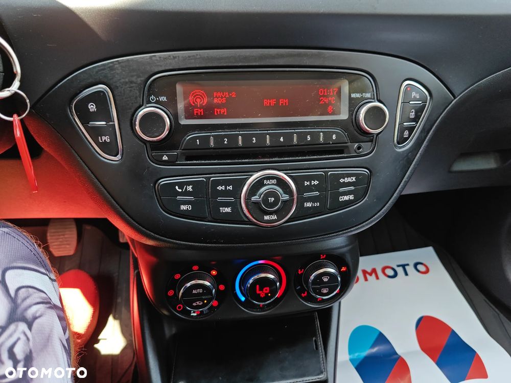 Opel Corsa 1.4 Cosmo - 23