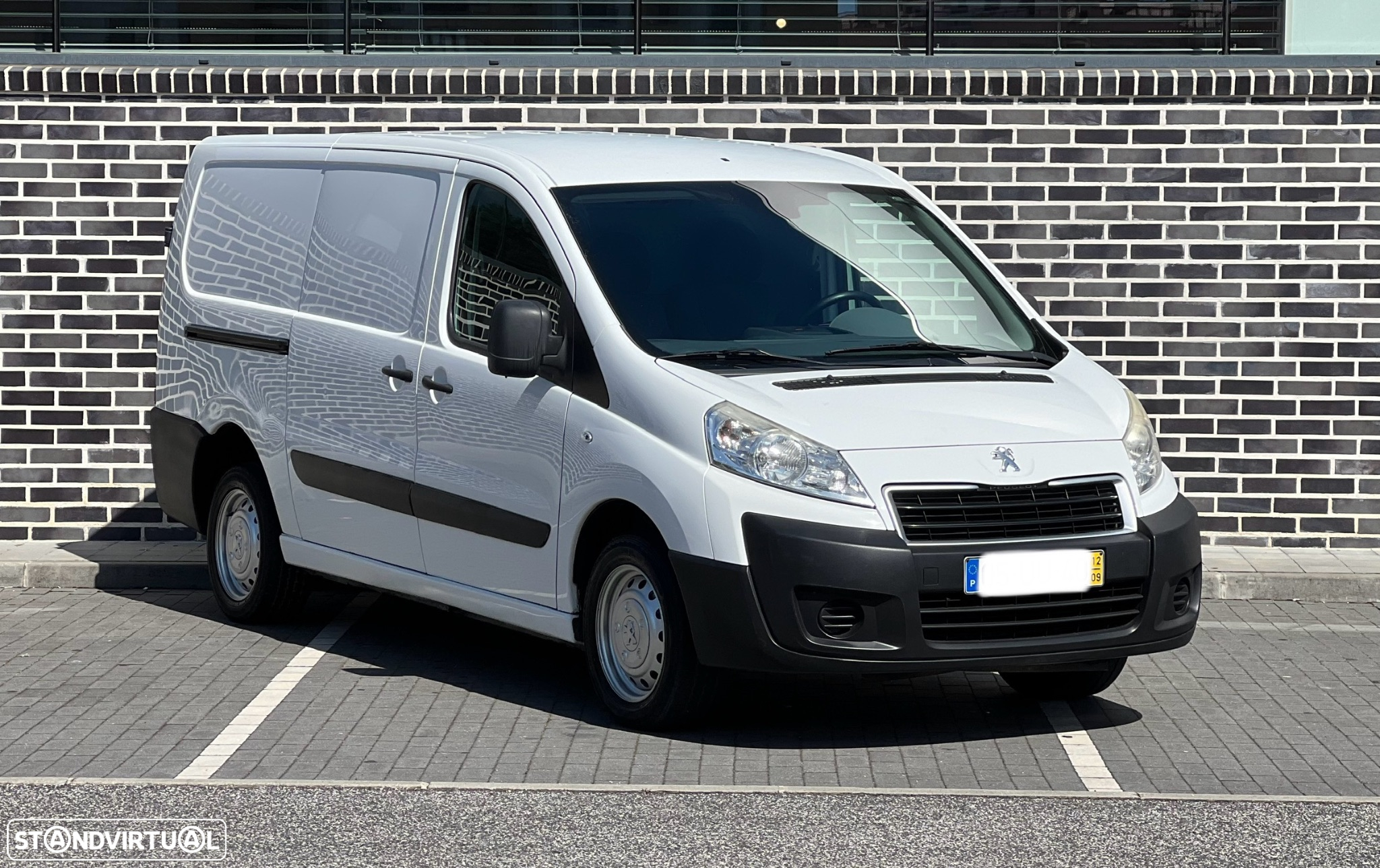 Peugeot Expert L2H1 - 2