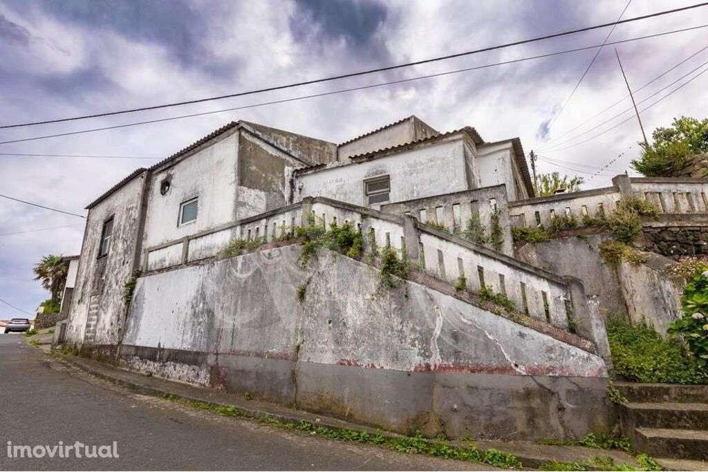 Padaria em terreno de 984m2, antiga moradia isolada, com possibilidade - Grande imagem: 3/20