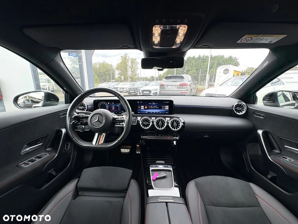 Mercedes-Benz Klasa A 250 e PHEV AMG Line 8G-DCT - 26