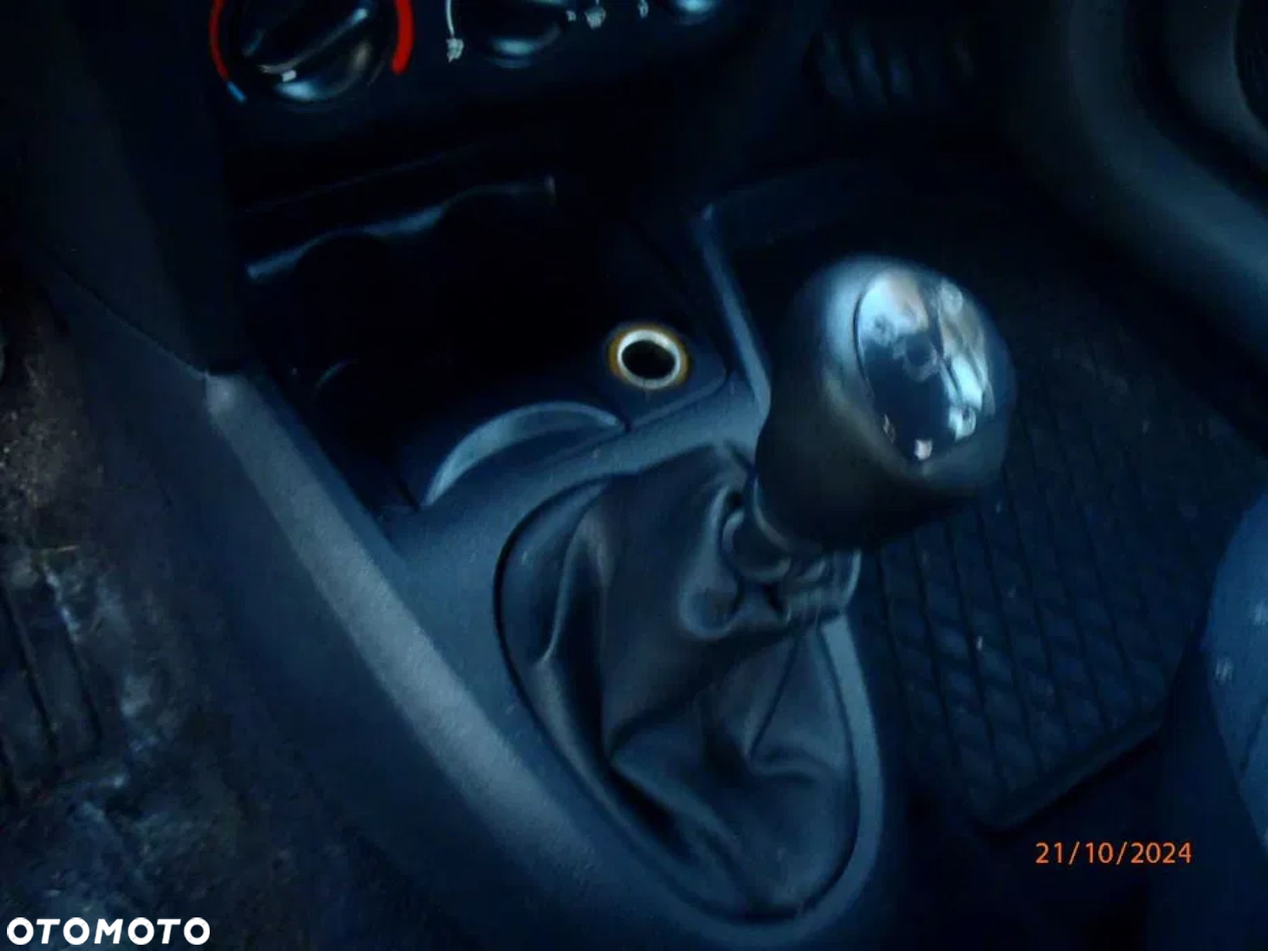 lewarek zmiany biegów gałka mieszek tunel clio II 2 lift 1.5 dci - 2