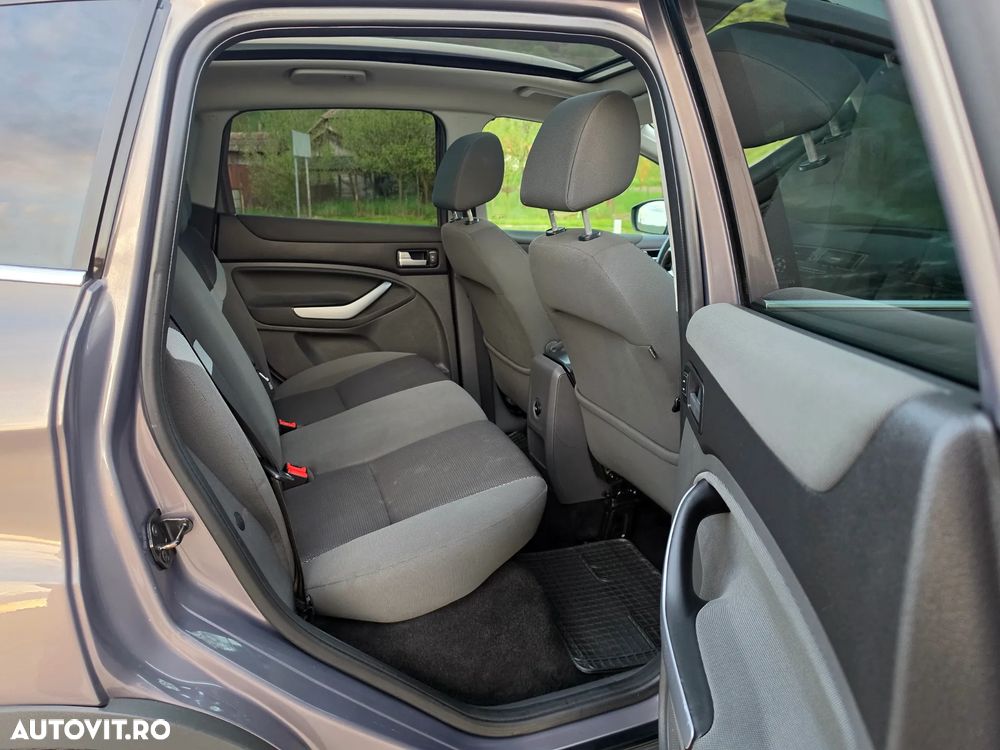 Ford Kuga 2.0 TDCi 4x4 Champions Edition - 33
