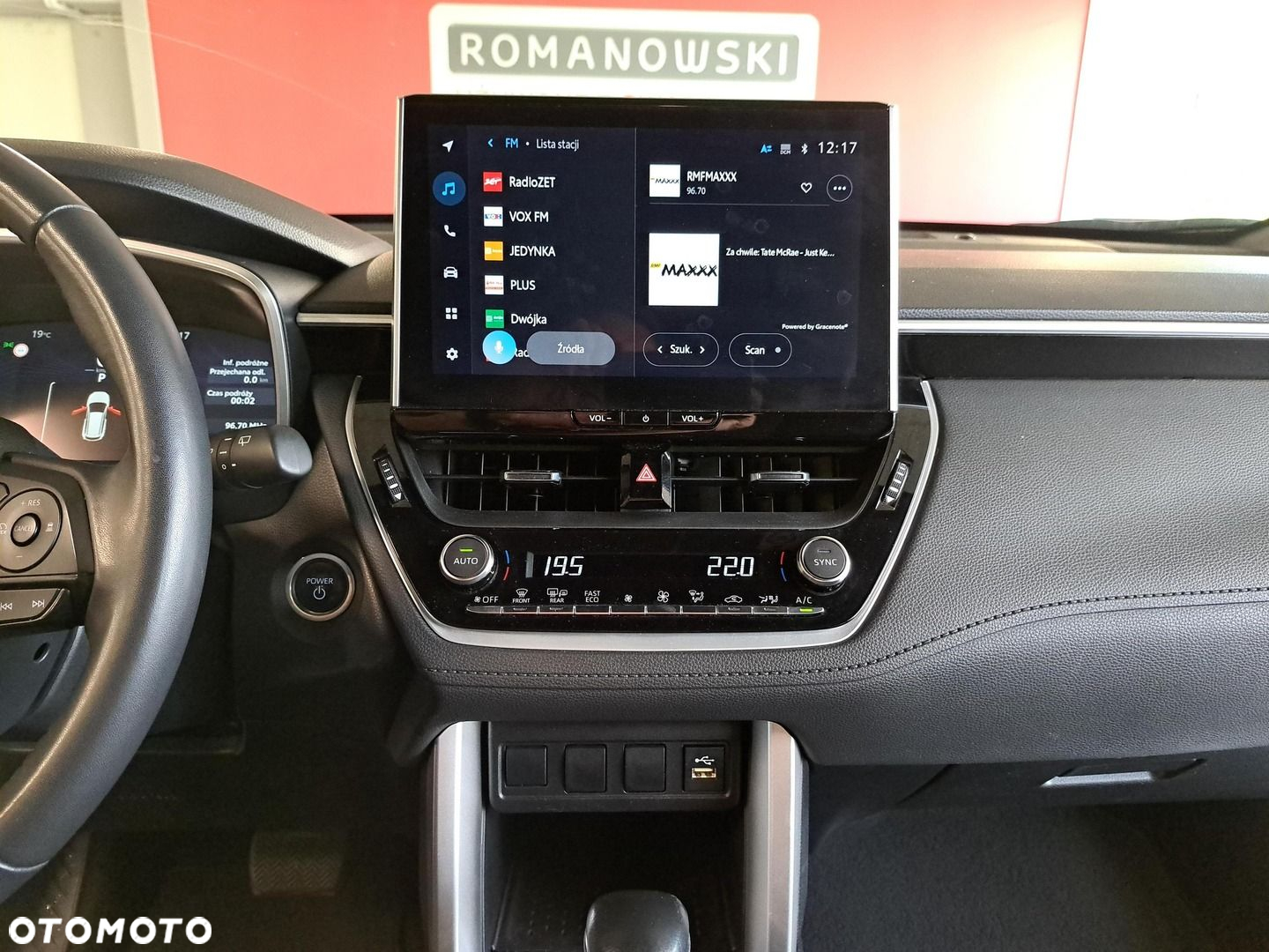 Toyota Corolla Cross - 20