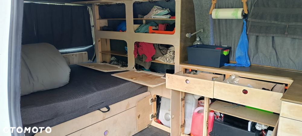 Volkswagen Transporter - 5