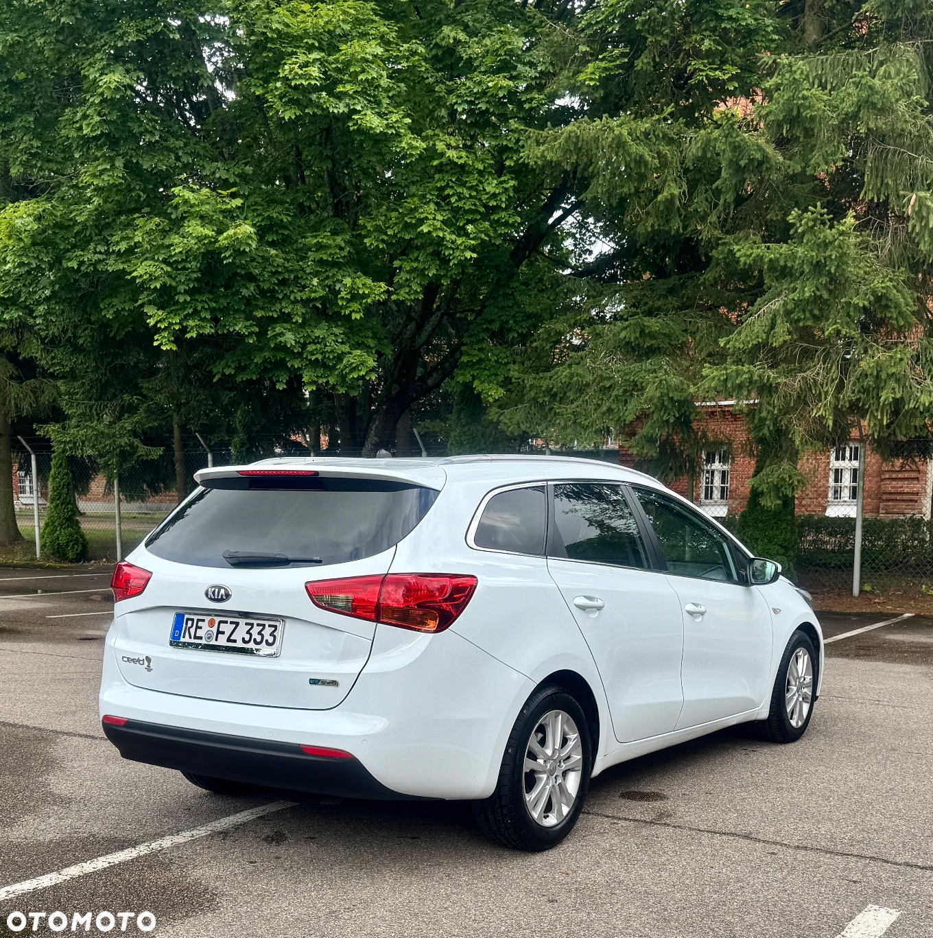 Kia Ceed 1.6 CRDi 128 Fifa World Cup Edition - 14