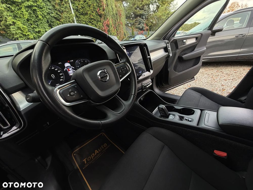 Volvo XC 40 - 18