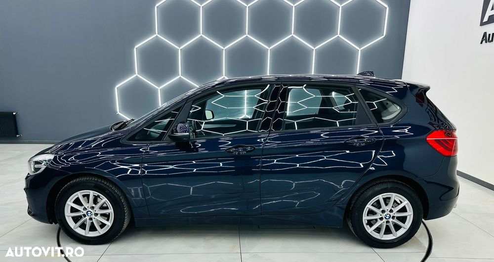 BMW Seria 2 218d - 34