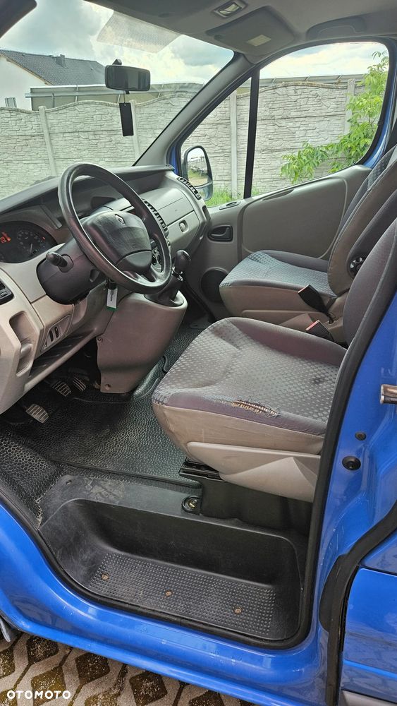 Renault Trafic - 10