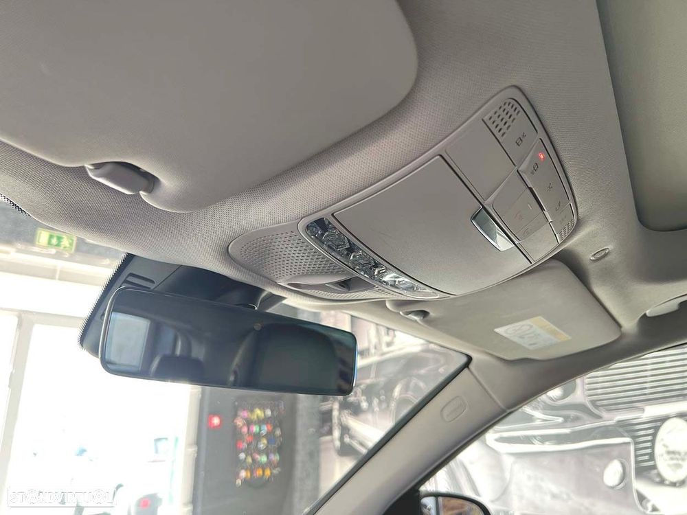 Mercedes-Benz GLC 300 de 4Matic 9G-TRONIC - 24