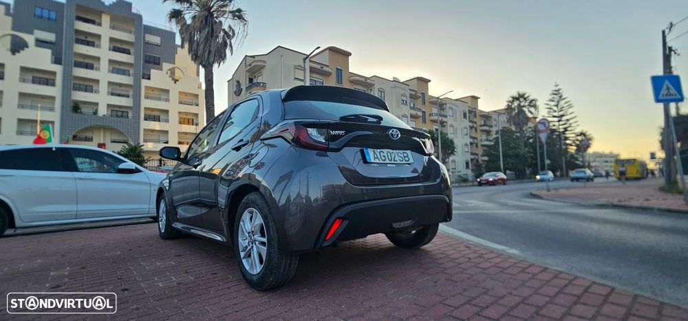 Toyota Yaris 1.5 HDF Comfort Plus - 11