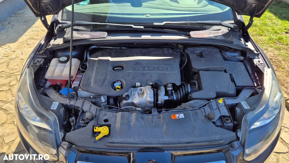 Ford Focus 1.6 TDCI DPF Titanium - 8