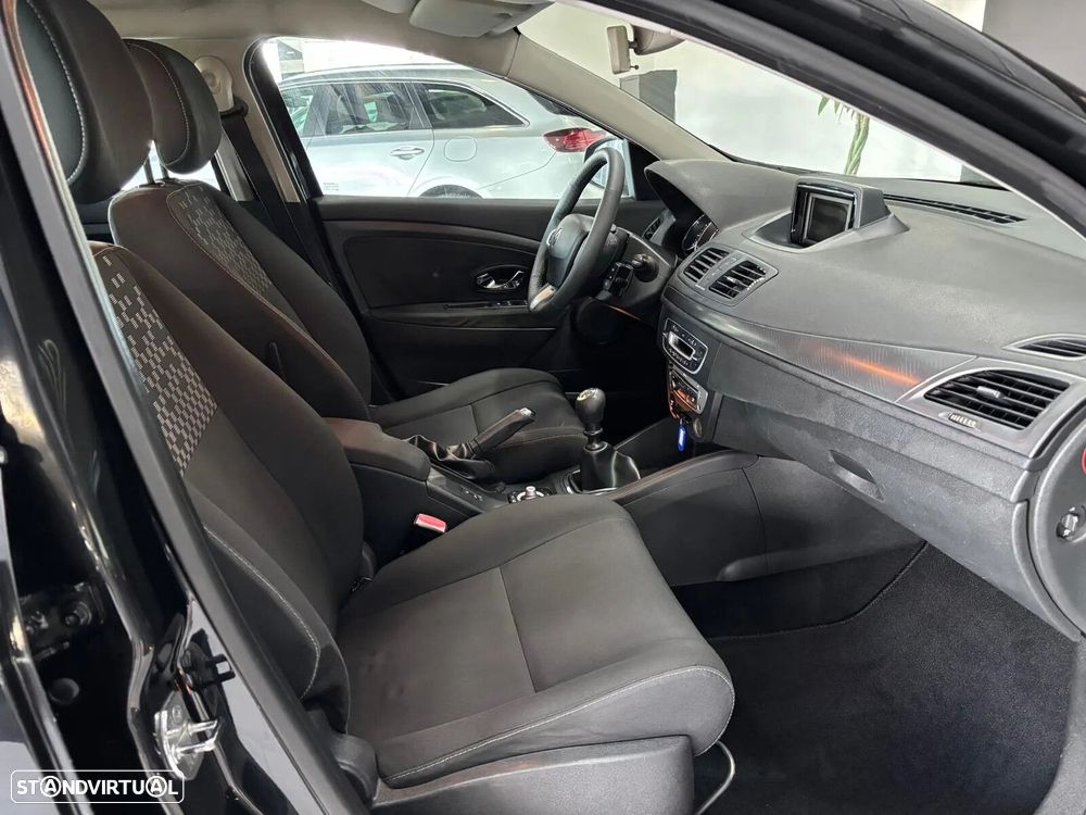 Renault Mégane Sport Tourer 1.5 dCi Dynamique SS - 9