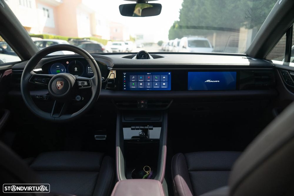 Porsche Macan Electric 4 - 24