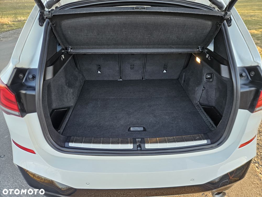 BMW X1 xDrive20i Sport Line sport - 15