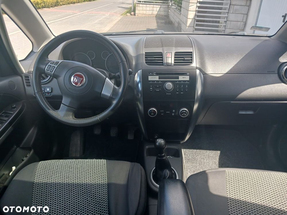 Fiat Sedici 1.6 16V 4x2 Emotion - 9