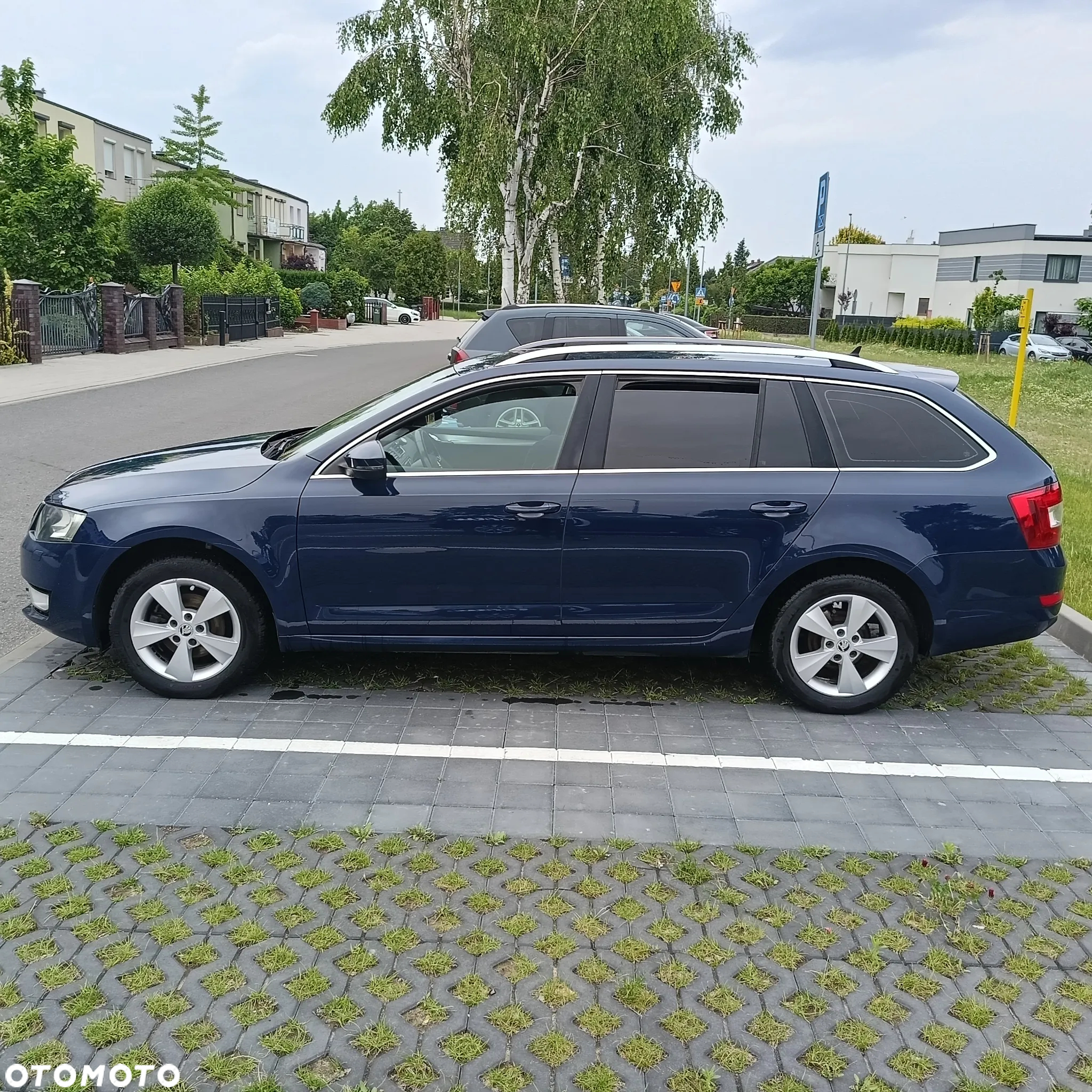Skoda Octavia 1.6 TDI Ambition DSG - 6