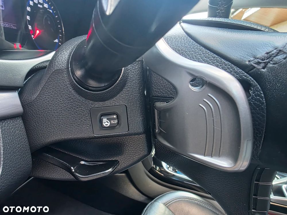 Hyundai i40 Kombi 1.7 CRDi DCT Premium - 31