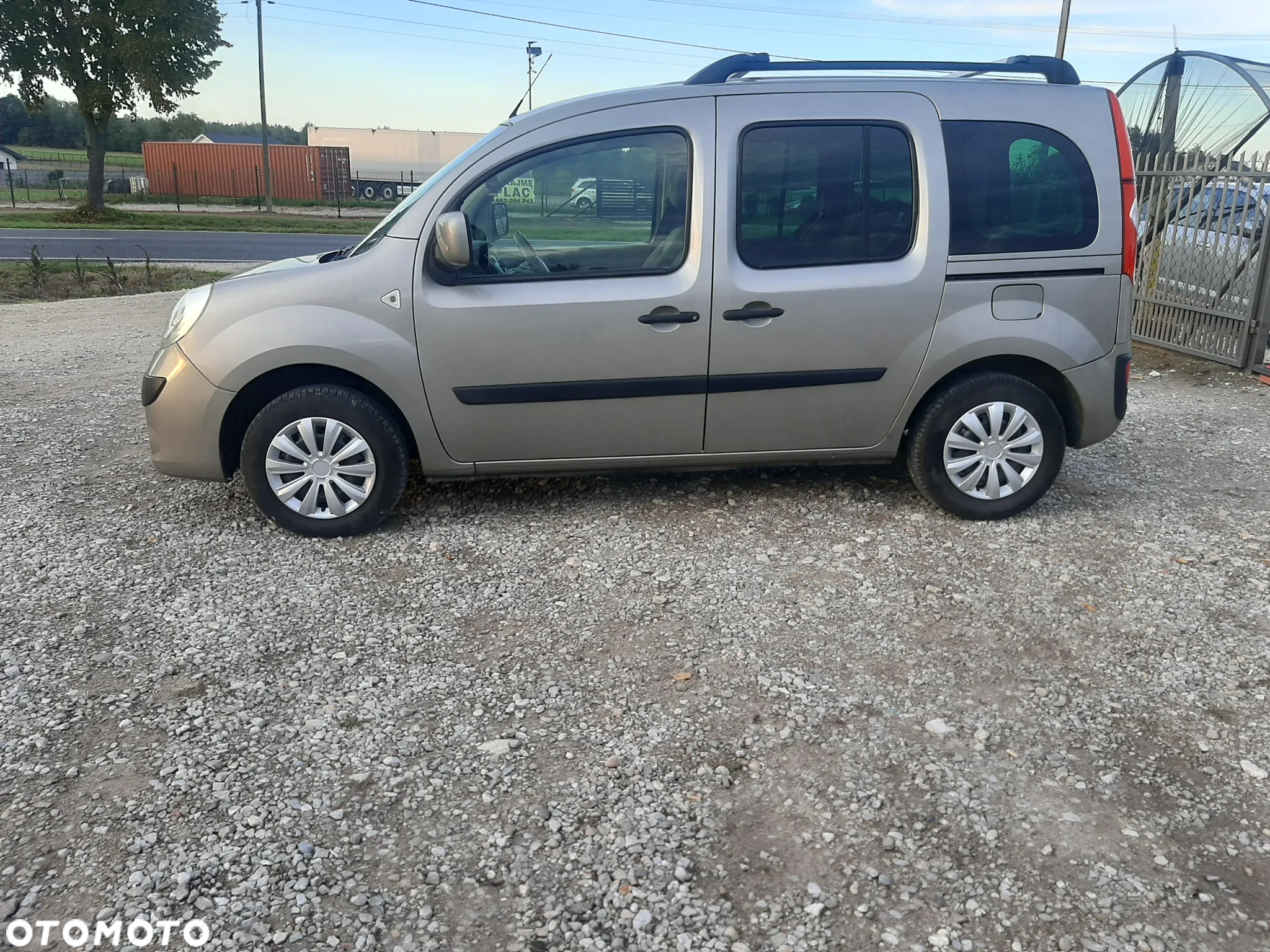 Renault Kangoo 1.6 16V 105 Expression - 13