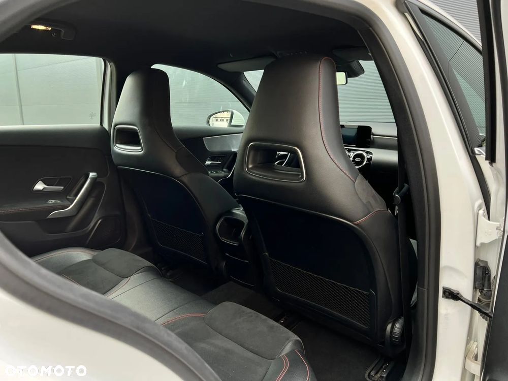 Mercedes-Benz Klasa A 180 AMG Line 7G-DCT - 15