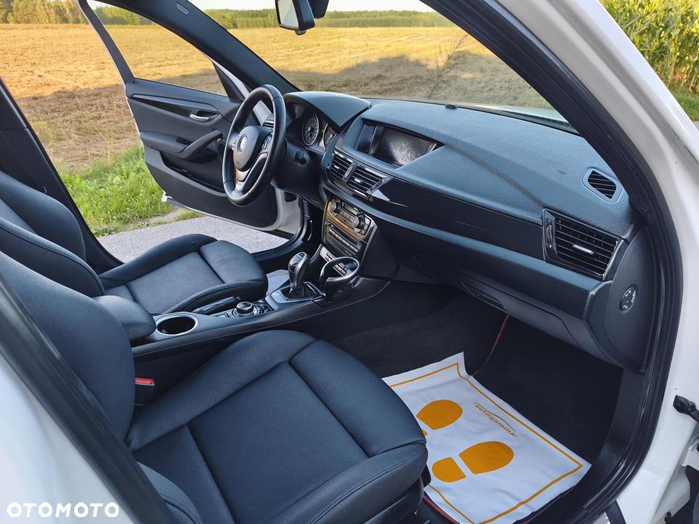 BMW X1 sDrive18d xLine - 26