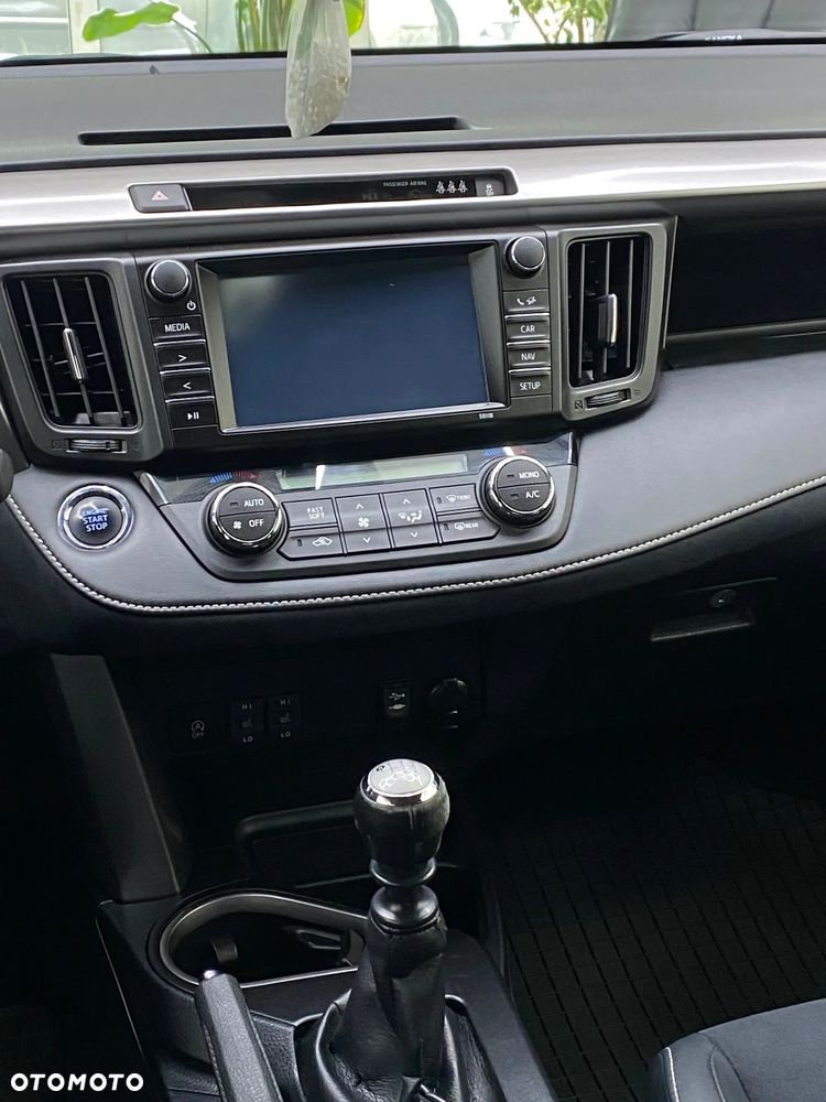 Toyota RAV4 2.0 D-4D Prestige 4x2 - 13