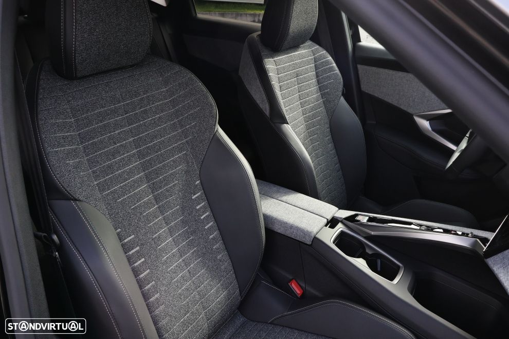 Peugeot 3008 1.2 Hybrid Allure e-DCS6 - 14