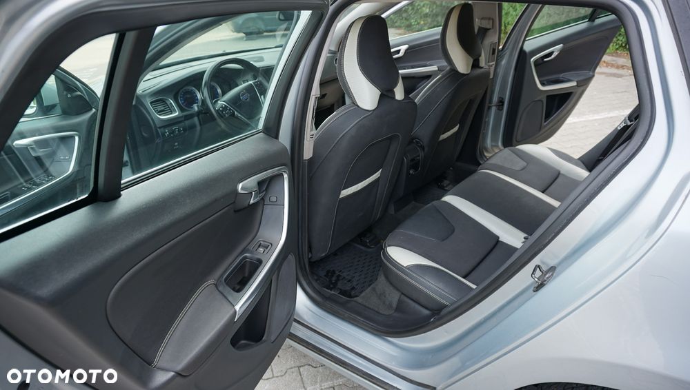 Volvo V60 - 10