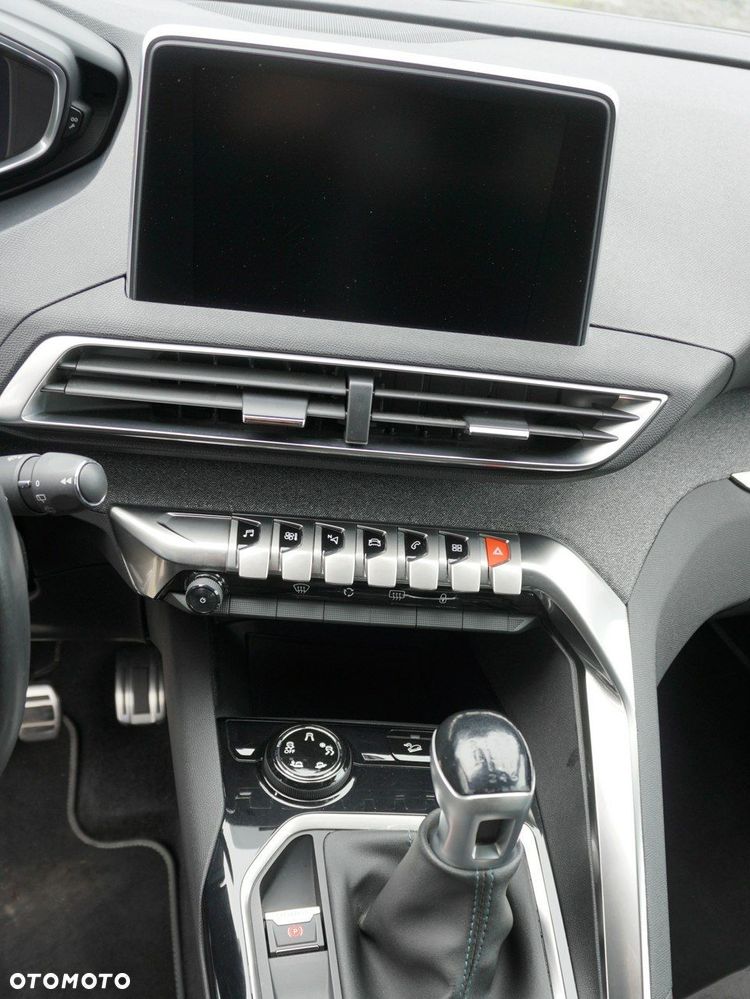 Peugeot 5008 1.2 PureTech Allure Pack S&S - 19