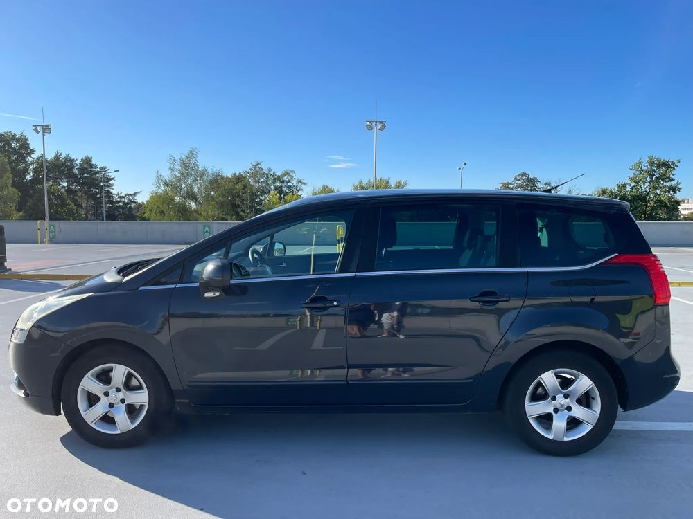 Peugeot 5008 HDI FAP 150 Premium - 9